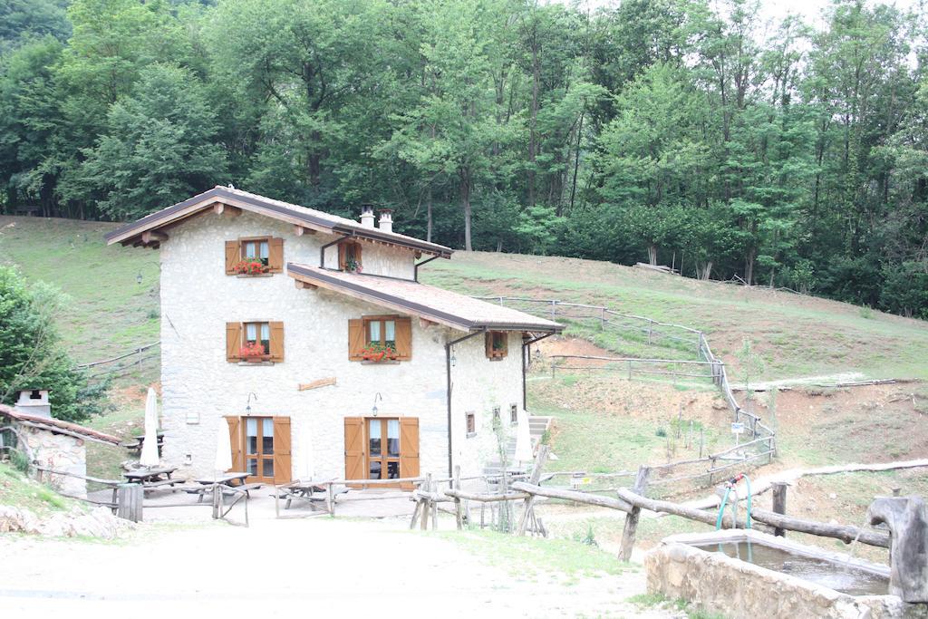 Вилла Agriturismo Agrimon Sabbio Chiese Экстерьер фото