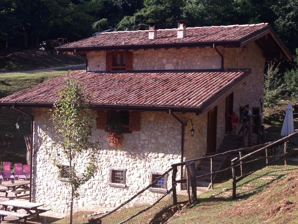 Вилла Agriturismo Agrimon Sabbio Chiese Экстерьер фото